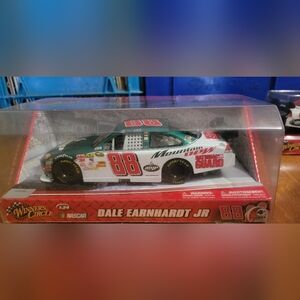 Nascar Dale Earnhardt Jr. #88 White & Green Mountain Dew Diecast Car